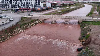 Sivas'ta yağış etkisi : Fadlum Irmağı coştu