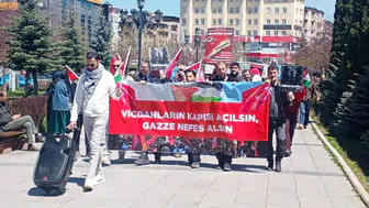 Erzurum’da sağlık çalışanlarından Gazze için 130. sessiz yürüyüş