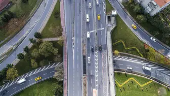 Bugün yola çıkacaklar dikkat ! Hangi yollarda çalışma var ?