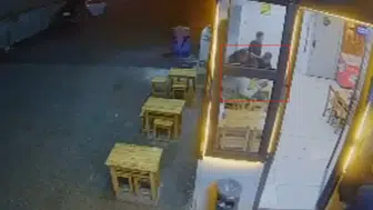 Adana'da 5 döner yiyip hesap ödemeden lüks araçlarla gittiler