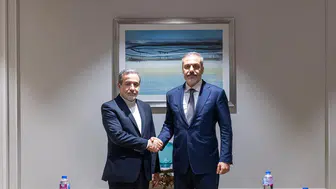 Bakan Fidan, İranlı mevkidaşı Arakçi ile telefonda görüştü