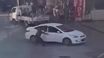 Bursa'da 'önüne bak' kavgası savaş alanına döndü : 6 tutuklama