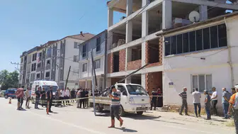 Bursa'da iş kazası : Elektrik akımına kapılıp düşen işçi öldü