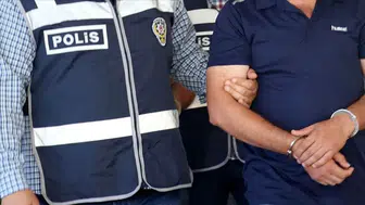 Kendisini 'Genel Başkan' olarak tanıtan şüpheli AVM'de yakalandı