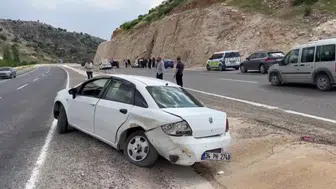 Adıyaman'da otomobiller çarpıştı, 2 kişi yaralandı