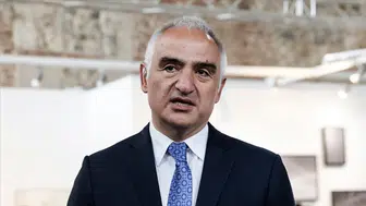 Bakan Ersoy : Kadir İnanır ile birlikte bir devir hiç geri dönmeyecek şekilde kapanmış oluyor