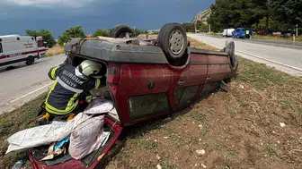 Burdur'da otomobil takla attı, 2 kişi yaralandı