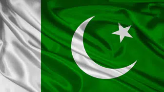 Pakistan'da uçak kazası : Hava Kuvvetlerine ait eğitim uçağı düştü