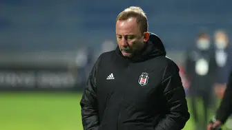 Sergen Yalçın'ın yüzüne bakmadığı yıldız oyuncu, Beşiktaş'tan ayrılıyor