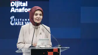 Bakan Göktaş : Telefonlara sıkışan bir dünyanın esiri olamayız