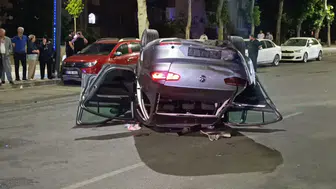 Kahramanmaraş'ta trafikte yarış kazayla bitti : 5 kişi yaralandı