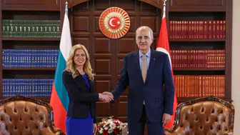 TBMM Başkanı Kurtulmuş, Bulgaristan Ulusal Meclisi Başkanı Dotsova ile bir araya geldi