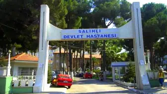 Manisa Salihli'de asma tavan çöktü : 1'i çocuk 3 kişi yaralandı