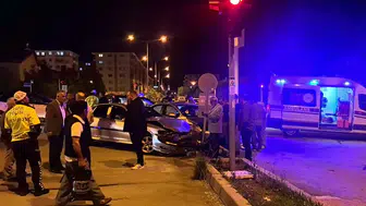 Erzurum Palandöken'de trafik kazası : 2 yaralı