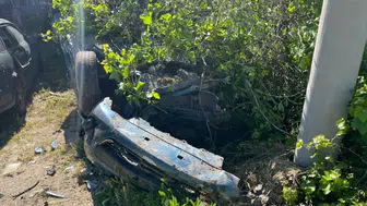 Afyonkarahisar'da otomobil takla atarak evin bahçesine devrildi : 1 yaralı