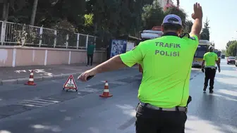 Mersin Tarsus'ta trafik denetimleri : Sürücüye 141 bin TL para cezası