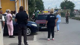 Edirne'de iki otomobil çarpıştı : Vatandaşlar arasında dil sorunu yaşandı