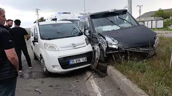 Kars'ta kaza : 2 yetişkin, 3 çocuk yaralandı