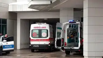 Parkta bıçaklanan 16 yaşındaki çocuk ağır yaralandı