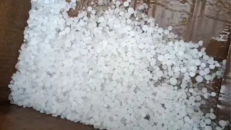 Bilecik'te ceviz büyüklüğünde dolu yağdı : Tarım arazilerini vurdu