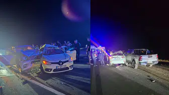 Bingöl'de kaza : Otomobil ile pick-up çarpıştı