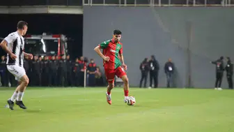 Karşıyaka, Erhan Öztürk ile yeni sözleşme imzaladı