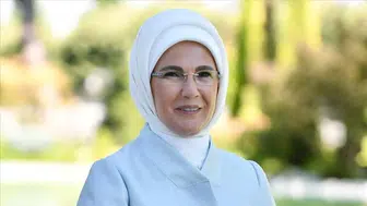 Emine Erdoğan, YKS'ye girecek öğrencilere başarılar diledi