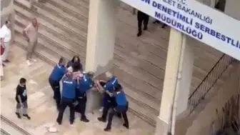 Samsun’da polisin önünde kadınlar arasında kavga çıktı
