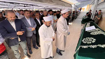 Kahramanmaraş'ta yangında yaşamını yitiren üç engelli kardeş defnedildi