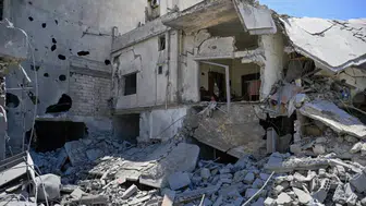 İsrail, Lübnan'da hastane yakınını bombaladı : Çok sayıda ölü ve yaralı var