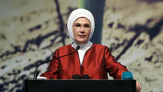 Emine Erdoğan'dan mesaj : Karne alan öğrencileri tebrik etti