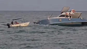 Antalya'da denizde mahsur kalan 5 kişi, balıkçı teknesi tarafından kurtarıldı