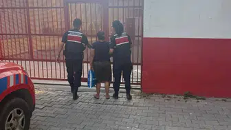 Aydın Kuşadası'nda 8 yıl 4 ay kesinleşmiş hapis cezası bulunan şahıs yakalandı