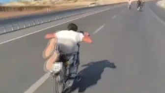 Kilis'te trafiği tehlikeye atan motosiklet sürücülerine ağır yaptırım