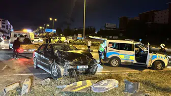 Kastamonu'da otomobiller çarpıştı : 4 yaralı