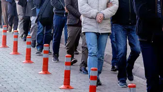 Bitlis merkezli uyuşturucu operasyonu : 13 kişi tutuklandı
