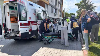 Kütahya'da motosiklet devrildi, 2 kişi yaralandı