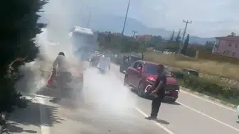 Karabük'te seyir halindeki otomobil alev aldı
