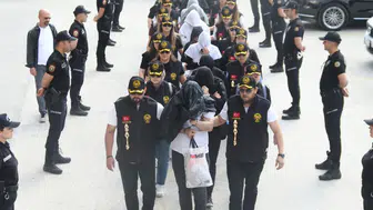 Eskişehir'de fuhuş operasyonu : 26 kadın kurtarıldı, 7 kişi tutuklandı
