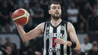 Beşiktaş GAİN'de ayrılık : Kaptan Yiğit Arslan, takıma veda etti