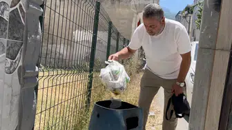 Ev almak için biriktirdiği yaklaşık 1 kilogram altın yanlışlıkla çöpe atıldı