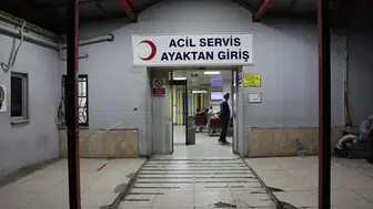 İzmir'de evde çıkan kavgada 9 bıçak darbesiyle ağır yaralandı