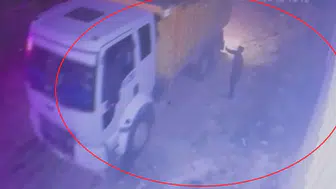 Hatay'da arazisine moloz döken kamyonları kamerayla yakalayan esnafa 'yanlışlıkla döktük' savunması