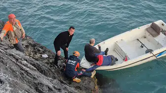 Zonguldak'ta balık tutarken kayalıklardan düşen adam için kurtarma operasyonu