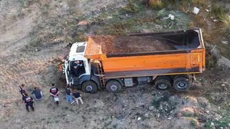 Manavgat'ta jandarmaya ateş açan kum hırsızları yakalandı