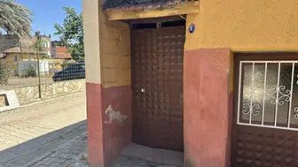 İzmir'de kapıya asılan poşetten yeni doğmuş bebek çıktı