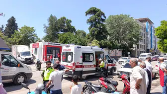 Adıyaman'da otomobil ile motosiklet çarpıştı : Sürücü hastaneye kaldırıldı