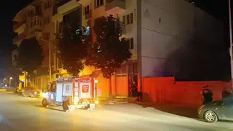 Malatya'da bir apartmanın çatısında göçük meydana geldi