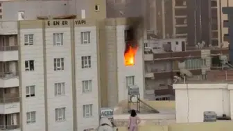 Şanlıurfa'da 9 katlı apartmanda korkutan yangın
