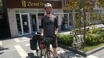 Ayrılık acısıyla dünya turuna çıktı : Fransız gezgin 8 bin kilometre pedal çevirip Türkiye’ye geldi